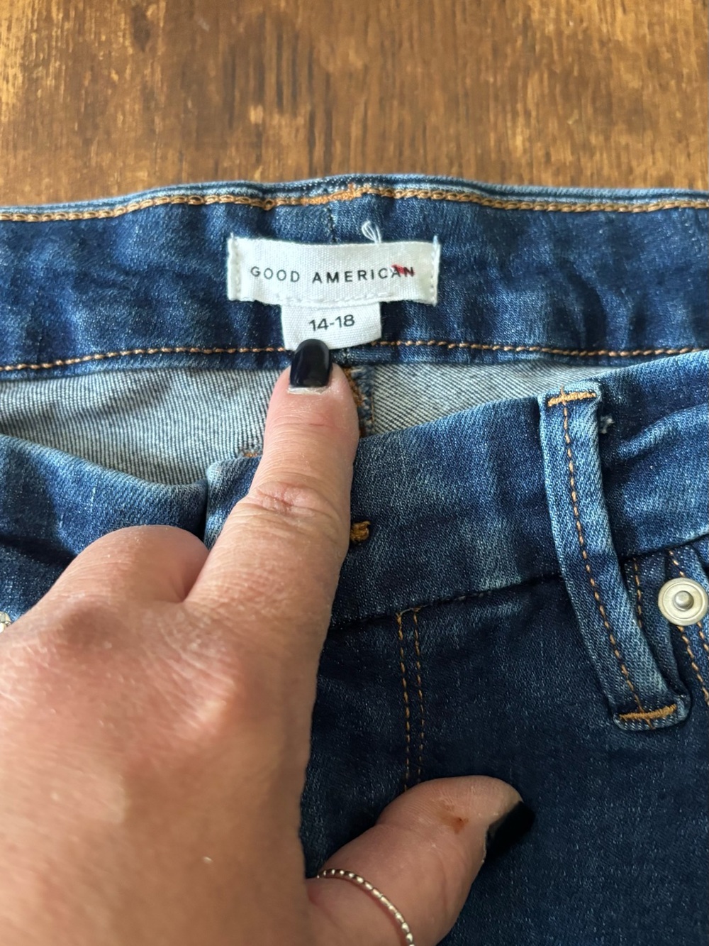 Good American Always Fits 14-18 Bootcut Jeans in Dark Blue Wash - Picture 3 of 8